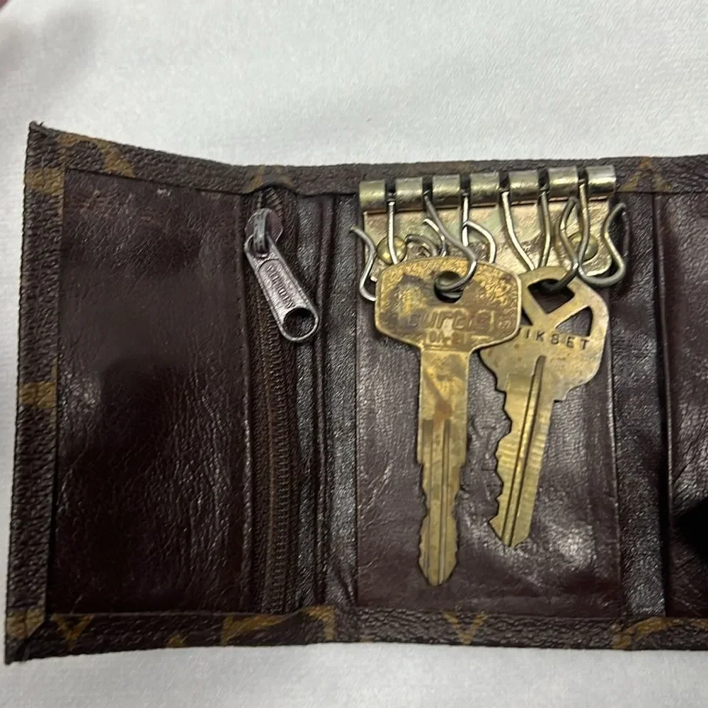 Louis Vuitton Vintage Logo Coated Canvas Key Coin Case Wallet Snap Hooks Zipper